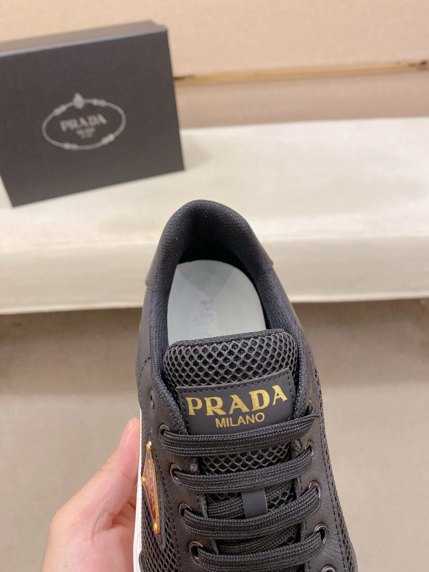 Men's men's shoes💰: 440💰[Prada～Prada] Trendy new styles are on the market. Same style as the official website. Counter quality. Original version. [Strong] [Strong] Imported selected first-layer cowhide. Comfortable and breathable sheepskin lining, fine workmanship, upper layer made of 100% pure cowhide, original last shape, comfortable on the feet, shoe sizes 38 to 44